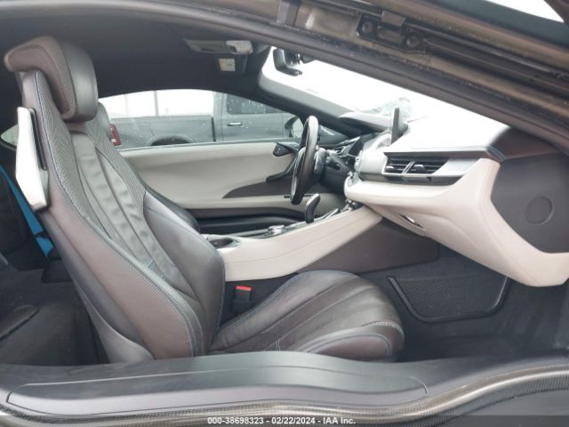 Photo 4 VIN: WBY2Z2C52GV675331 - BMW I8 