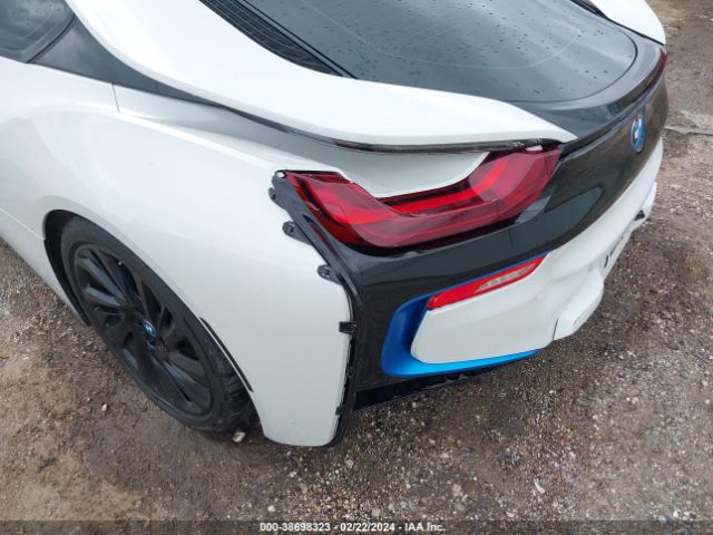 Photo 5 VIN: WBY2Z2C52GV675331 - BMW I8 