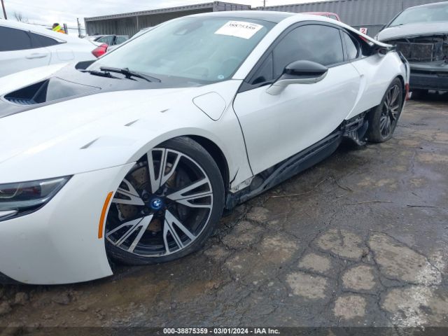 Photo 5 VIN: WBY2Z2C55GV675212 - BMW I8 