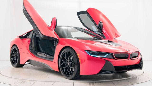 Photo 2 VIN: WBY2Z2C56GV676160 - BMW I8 