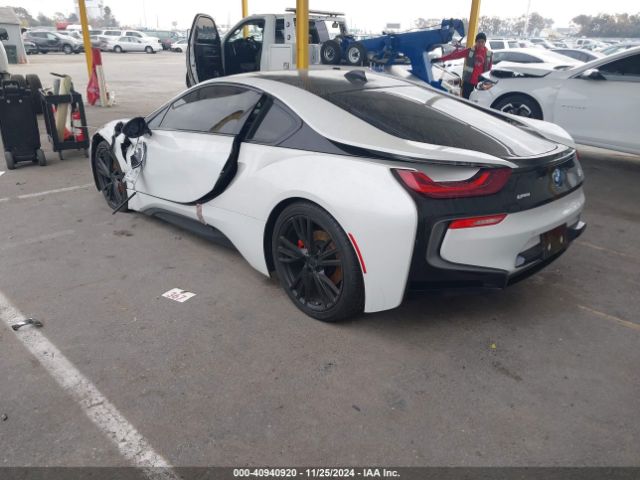 Photo 2 VIN: WBY2Z2C57GV221575 - BMW I8 