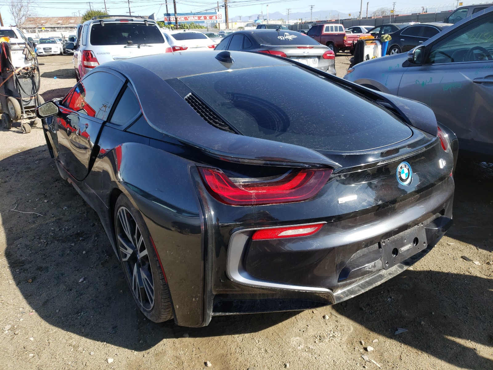 Photo 2 VIN: WBY2Z2C57GV675762 - BMW I8 