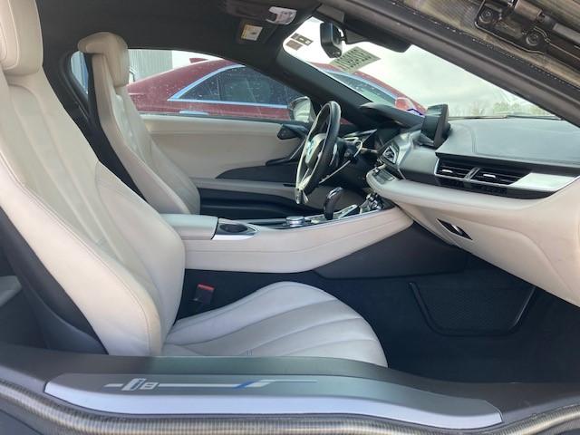 Photo 4 VIN: WBY2Z2C58FV391152 - BMW I8 