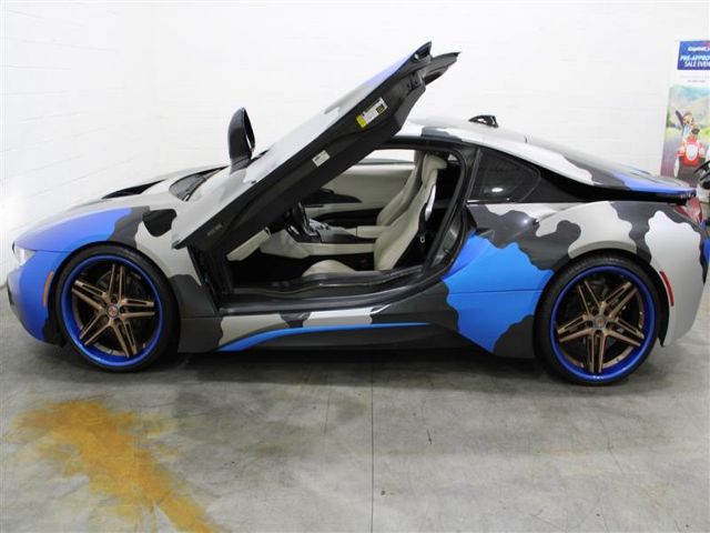 Photo 8 VIN: WBY2Z2C5XFV674345 - BMW I8 