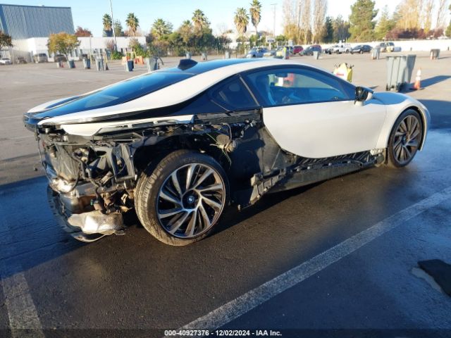 Photo 3 VIN: WBY2Z2C5XGV675738 - BMW I8 