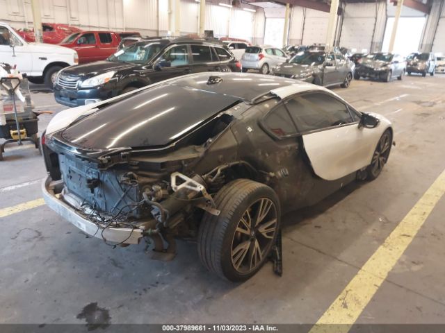 Photo 3 VIN: WBY2Z2C5XGV675948 - BMW I8 