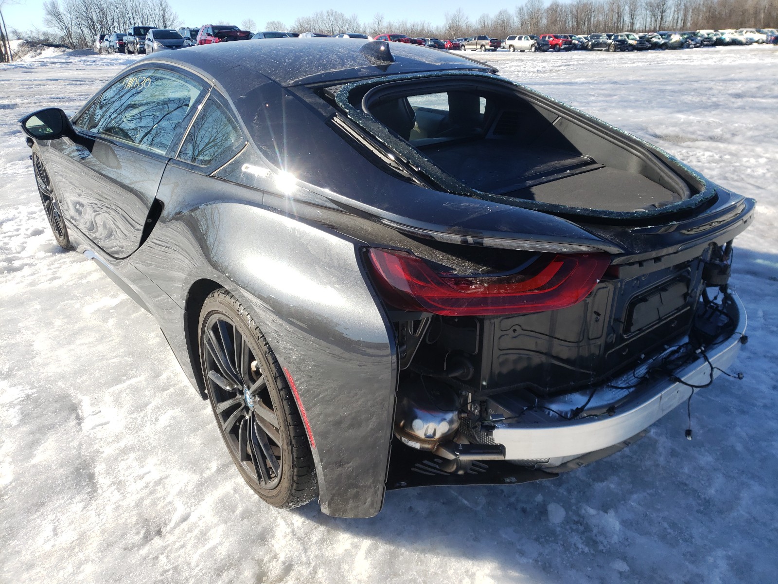 Photo 2 VIN: WBY2Z4C00L7F60776 - BMW I8 