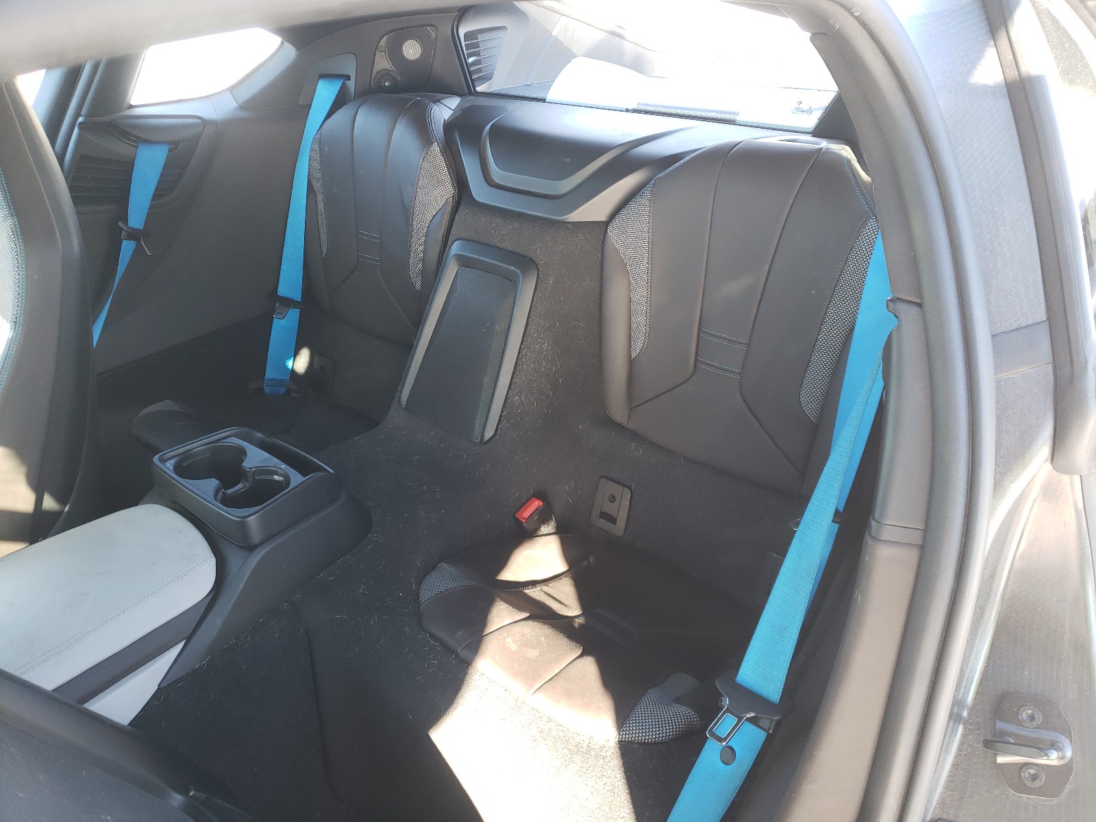 Photo 5 VIN: WBY2Z4C00L7F60776 - BMW I8 