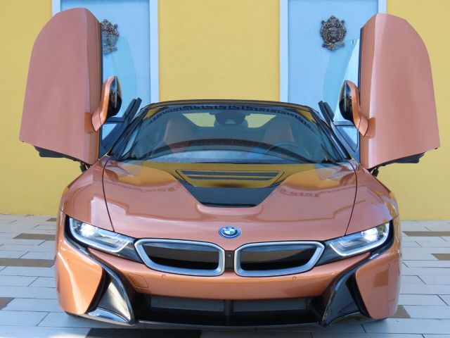 Photo 1 VIN: WBY2Z6C51KVG97792 - BMW I8 