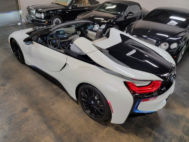 Photo 7 VIN: WBY2Z6C55KVB83203 - BMW I8 