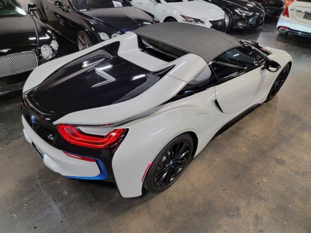 Photo 8 VIN: WBY2Z6C55KVB83203 - BMW I8 