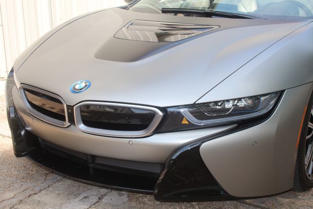 Photo 9 VIN: WBY2Z6C57KVG97845 - BMW I8 