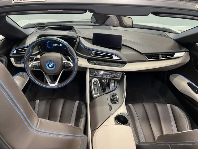 Photo 3 VIN: WBY2Z6C58K7D90981 - BMW I8 