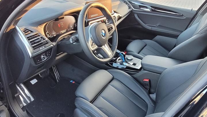 Photo 5 VIN: WBY41DU010S583360 - BMW IX3 SUV 