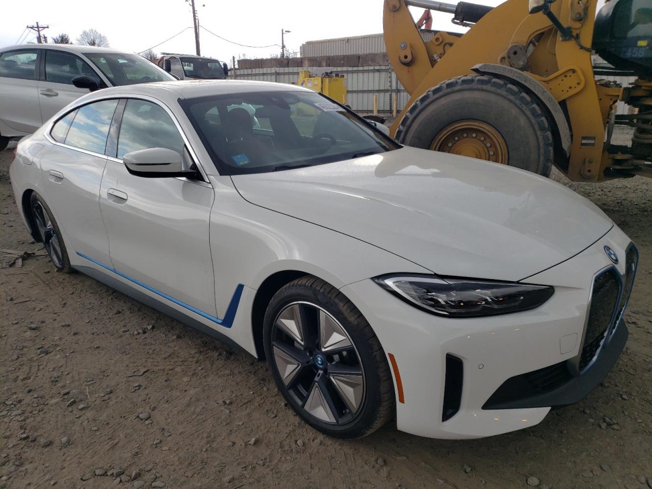 Photo 3 VIN: WBY43AW05RFS12973 - BMW I4 