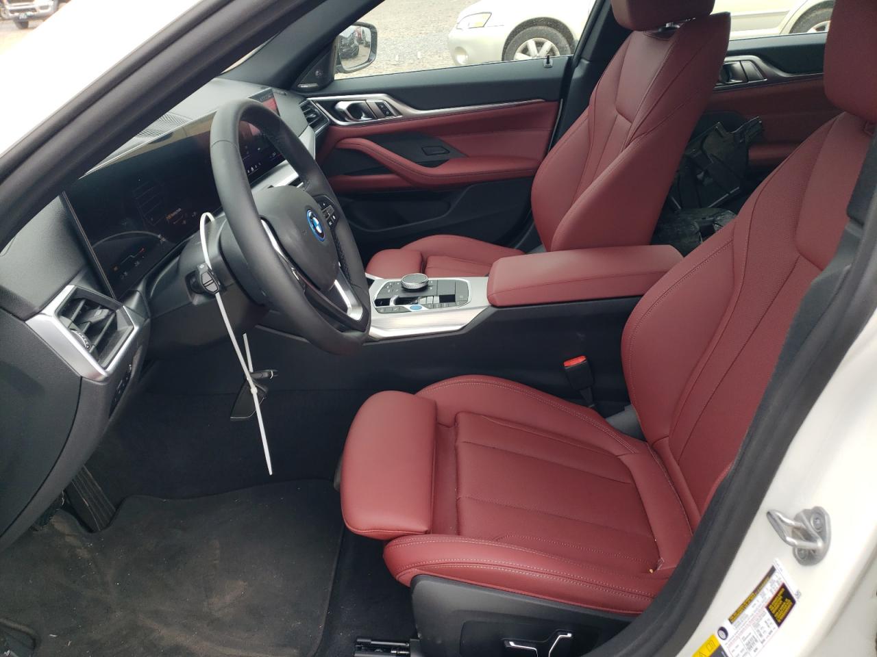 Photo 6 VIN: WBY43AW05RFS12973 - BMW I4 