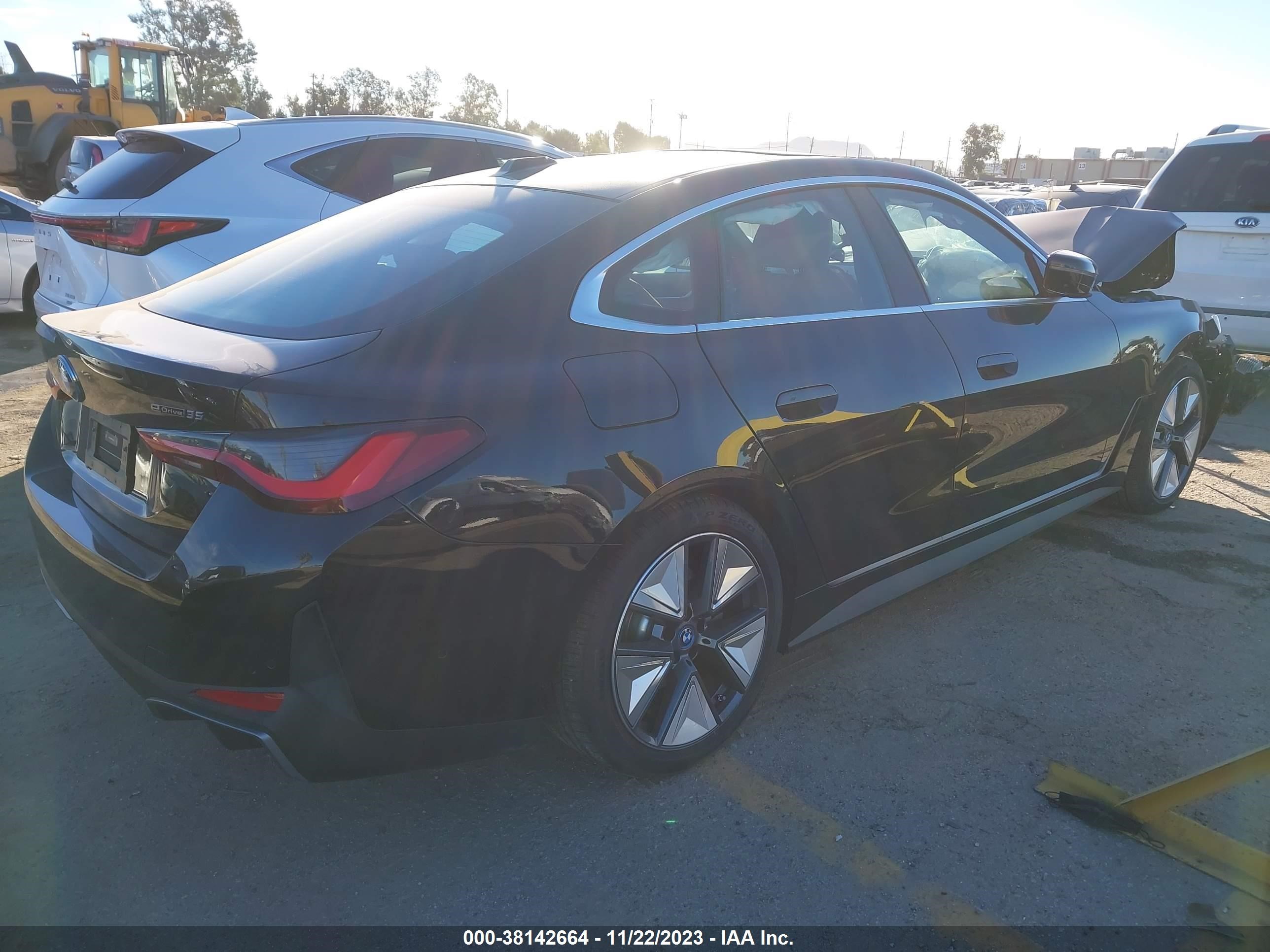 Photo 3 VIN: WBY43AW06PFR12546 - BMW I4 EDRIVE 