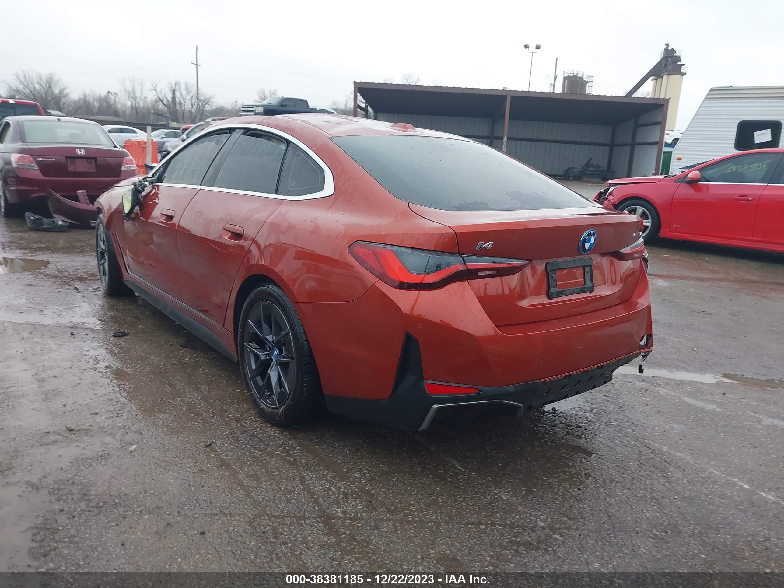 Photo 2 VIN: WBY43AW0XPFP81816 - BMW I4 