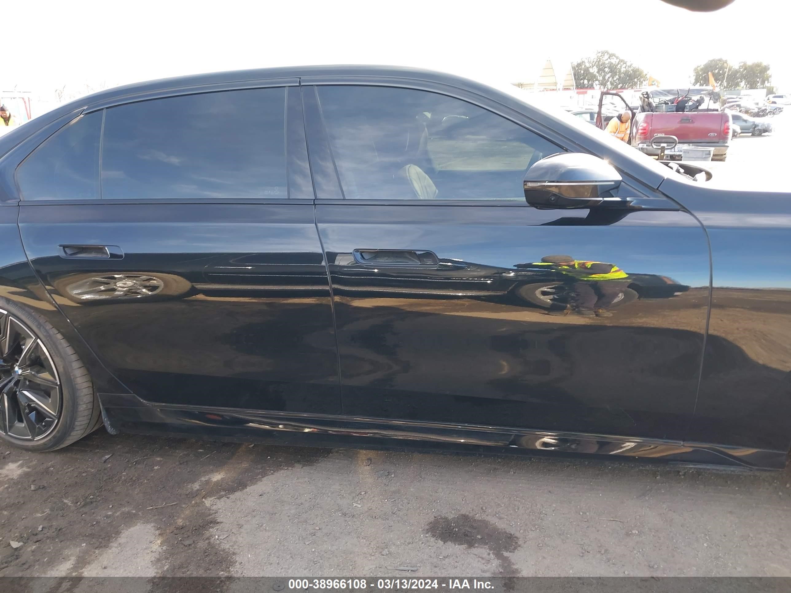 Photo 13 VIN: WBY43EJ03RCR17433 - BMW I7 