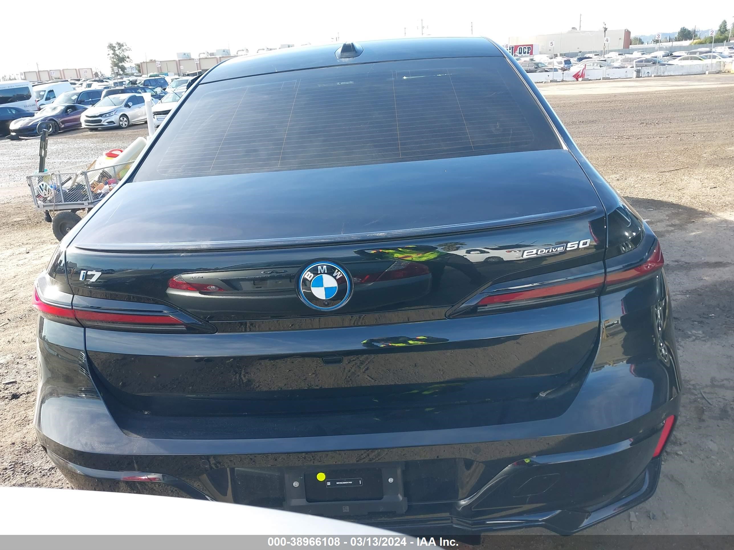 Photo 16 VIN: WBY43EJ03RCR17433 - BMW I7 