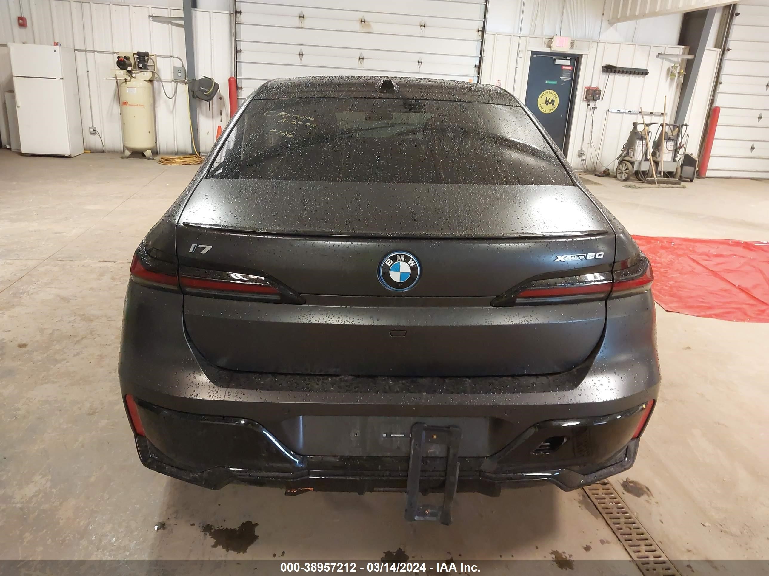 Photo 15 VIN: WBY53EJ00RCP63039 - BMW I7 