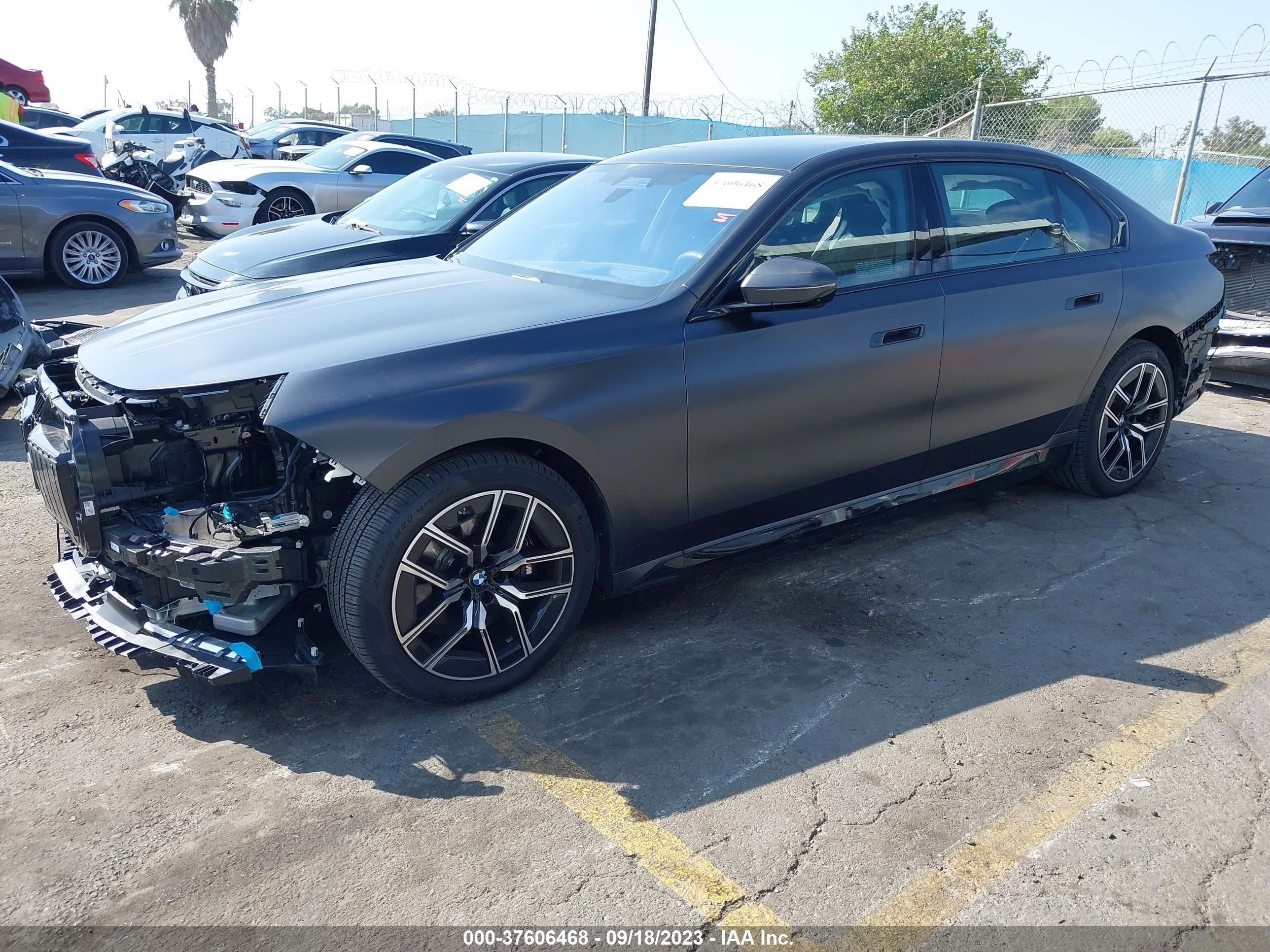 Photo 1 VIN: WBY53EJ05PCM93139 - BMW I7 