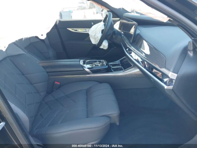 Photo 4 VIN: WBY53EJ05PCN86100 - BMW I7 