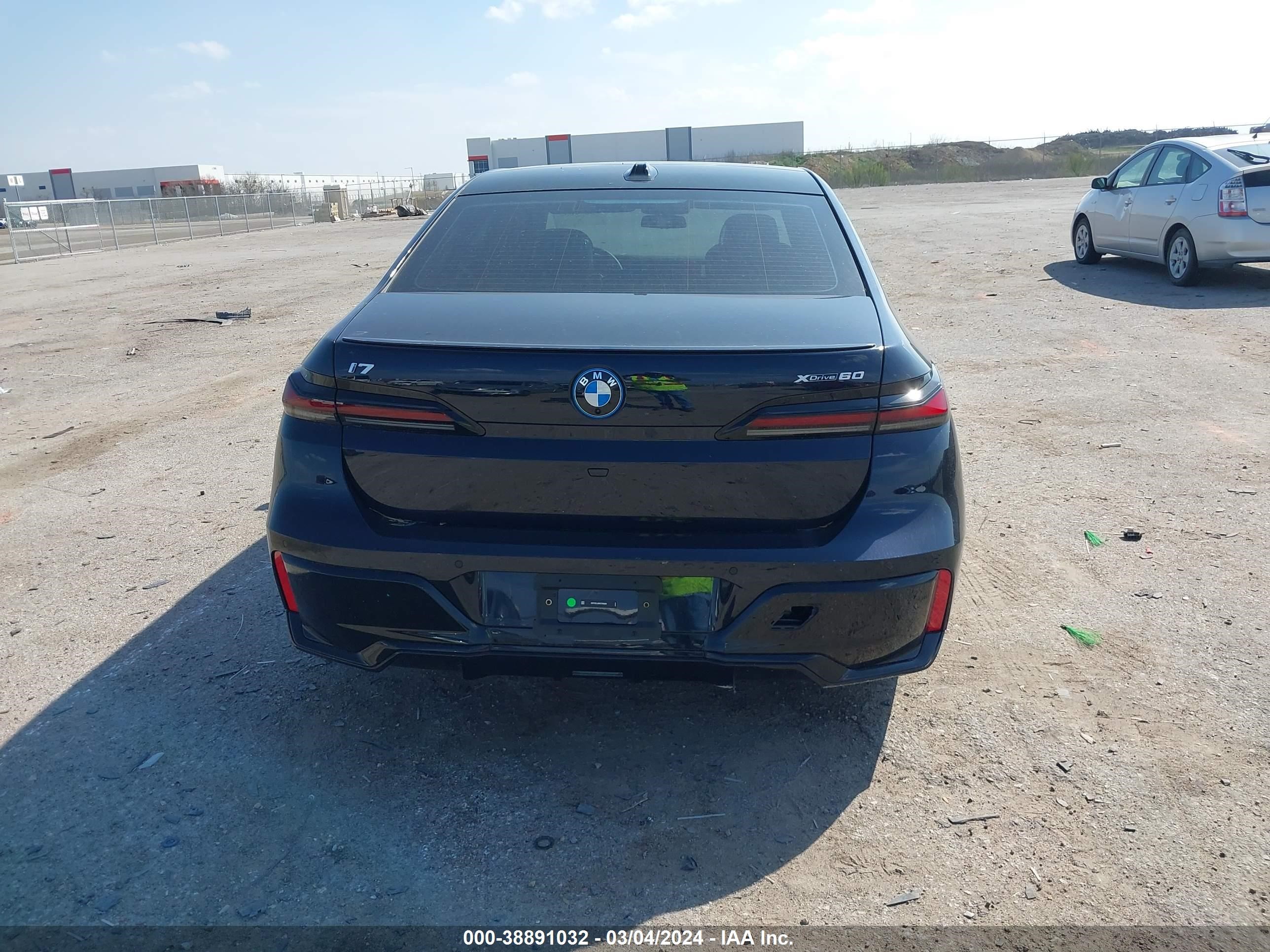 Photo 15 VIN: WBY53EJ09RCP85086 - BMW I7 