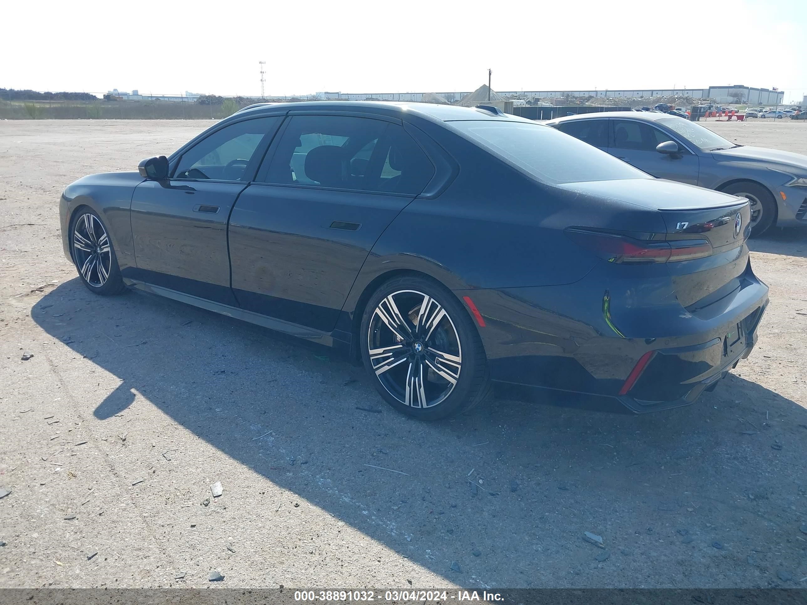 Photo 2 VIN: WBY53EJ09RCP85086 - BMW I7 