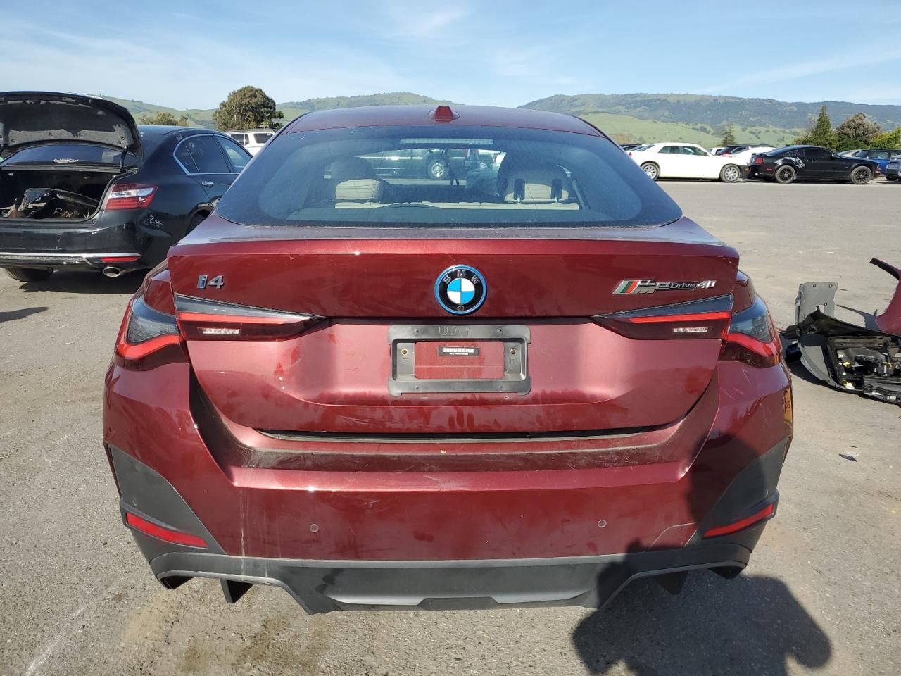 Photo 5 VIN: WBY73AW05NFN05084 - BMW I4 