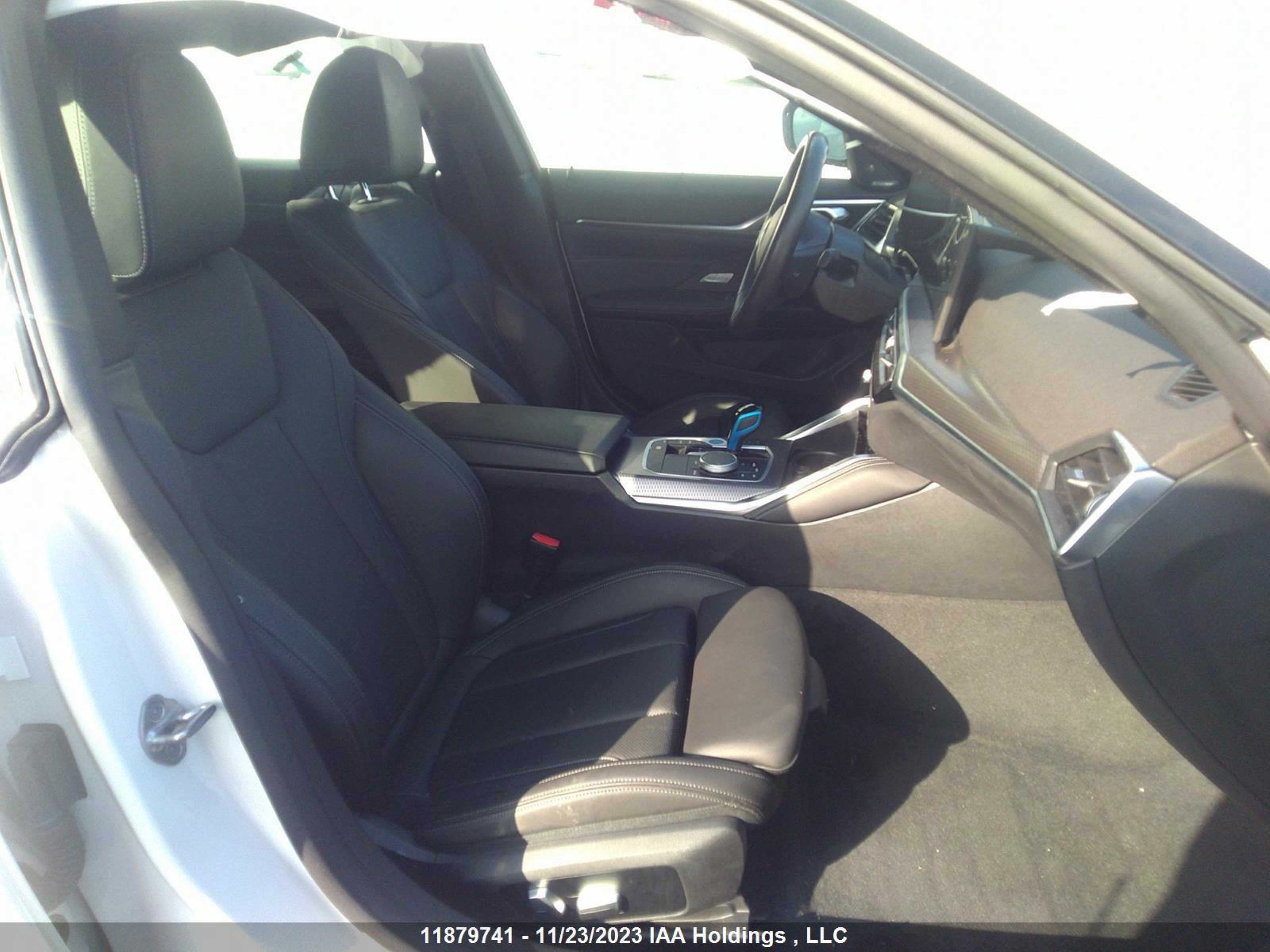 Photo 4 VIN: WBY73AW07NFL99009 - BMW I4 