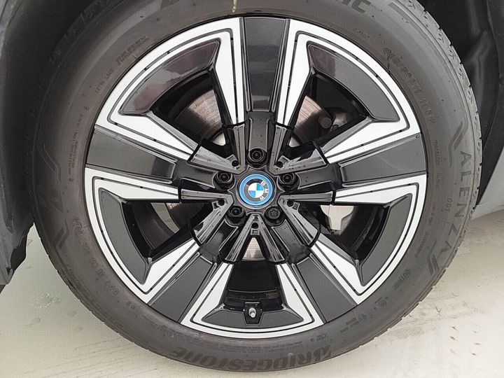 Photo 17 VIN: WBY7X41000SZ65511 - BMW IX3 