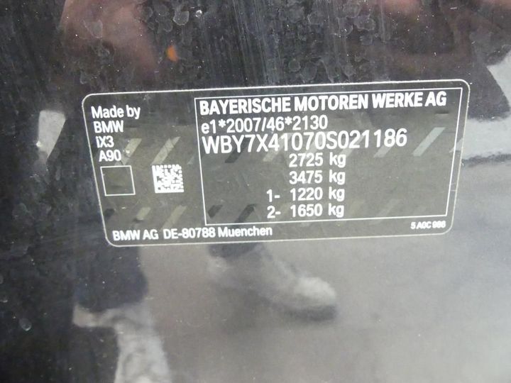 Photo 2 VIN: WBY7X410X0S021186 - BMW IX3 