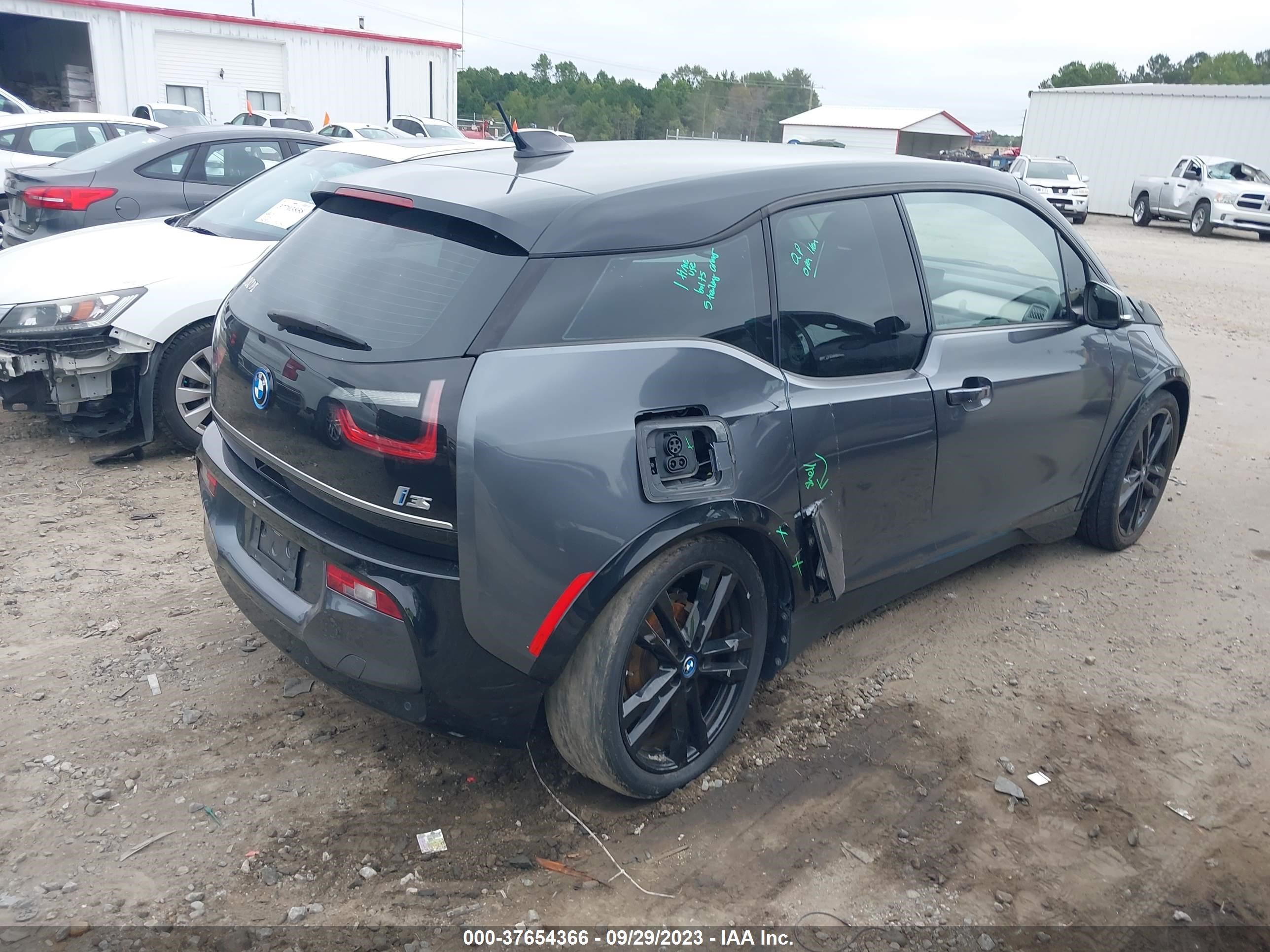 Photo 3 VIN: WBY7Z8C52JVB87001 - BMW I3 