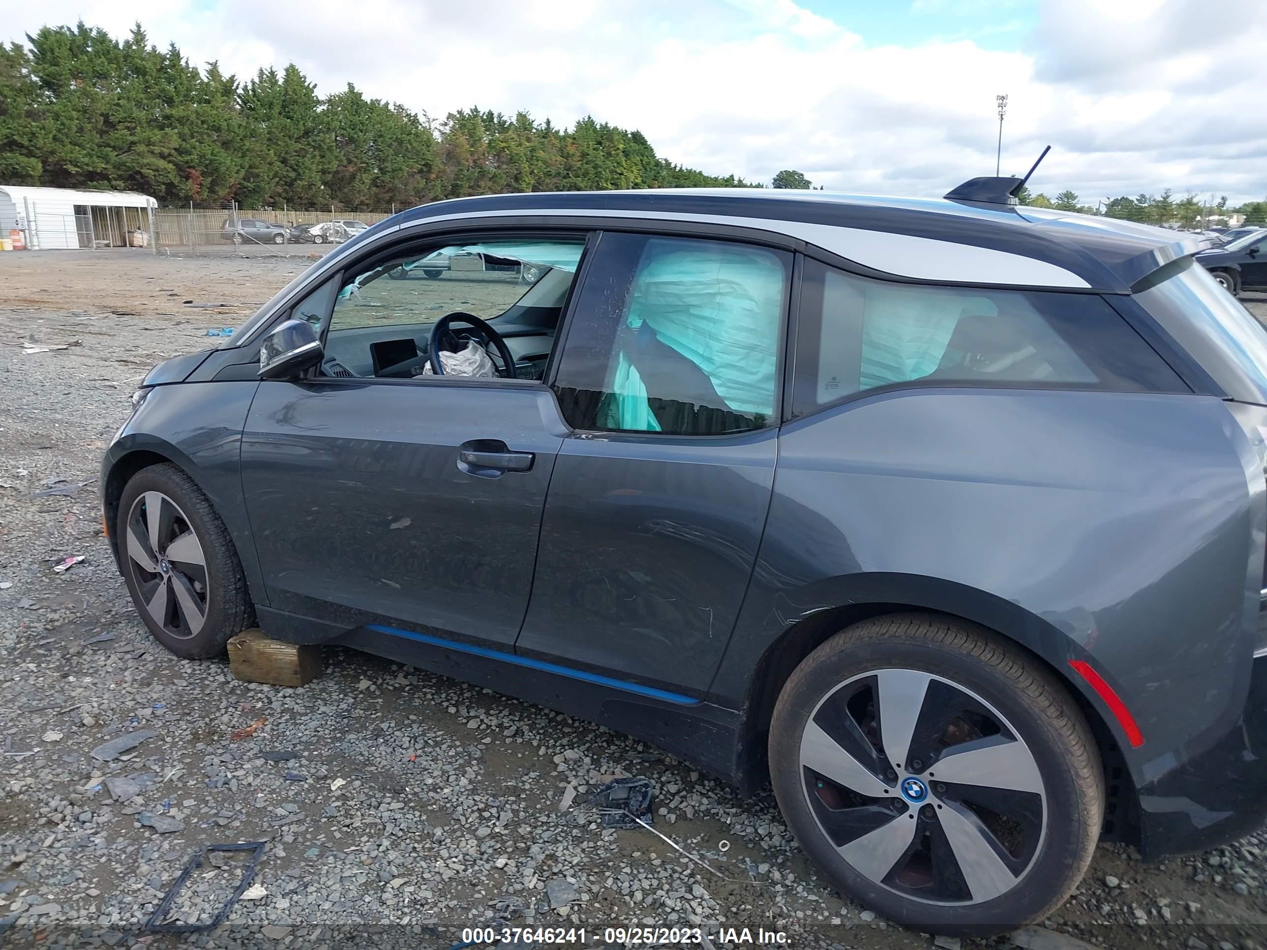 Photo 12 VIN: WBY8P2C03M7H98949 - BMW I3 