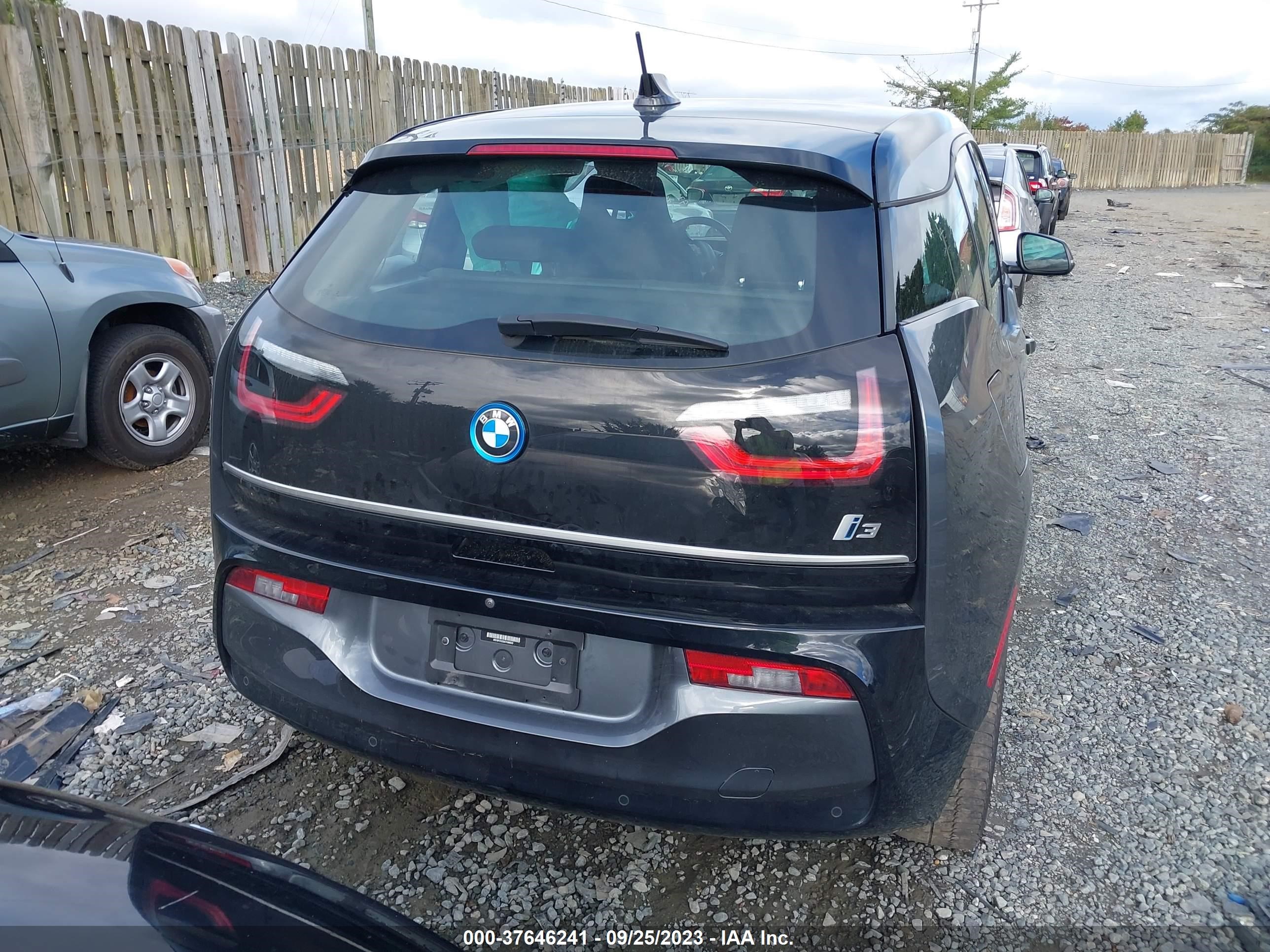 Photo 14 VIN: WBY8P2C03M7H98949 - BMW I3 