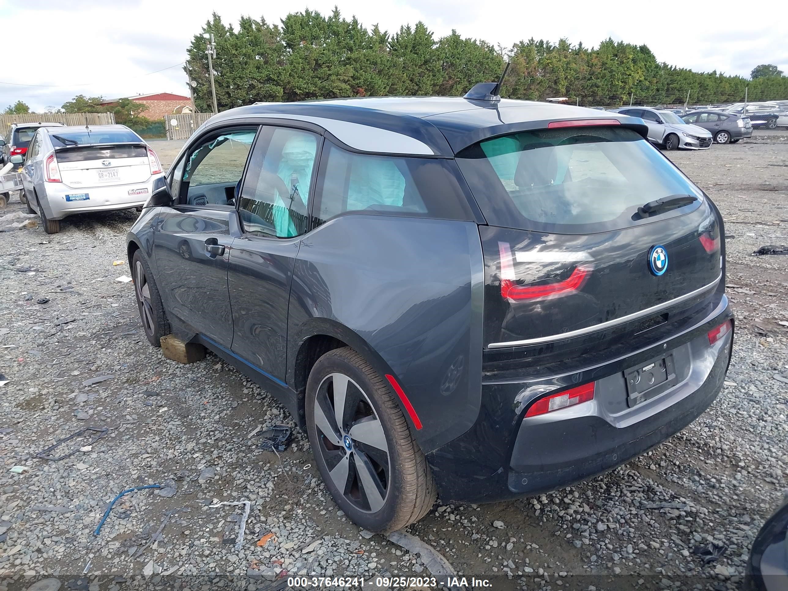 Photo 2 VIN: WBY8P2C03M7H98949 - BMW I3 