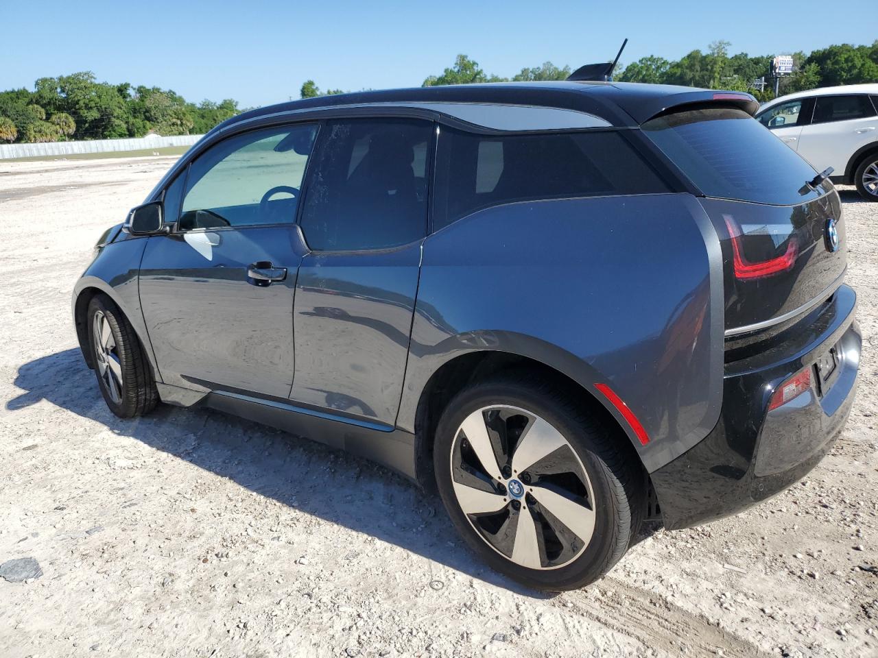 Photo 1 VIN: WBY8P4C5XK7E19501 - BMW I3 