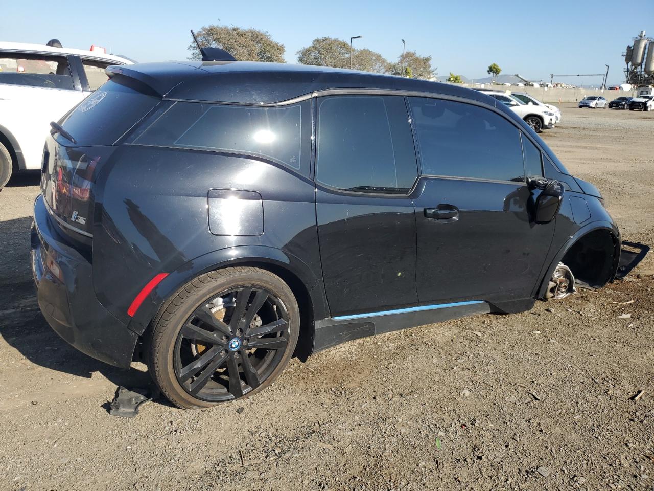 Photo 2 VIN: WBY8P8C04L7G74156 - BMW I3 