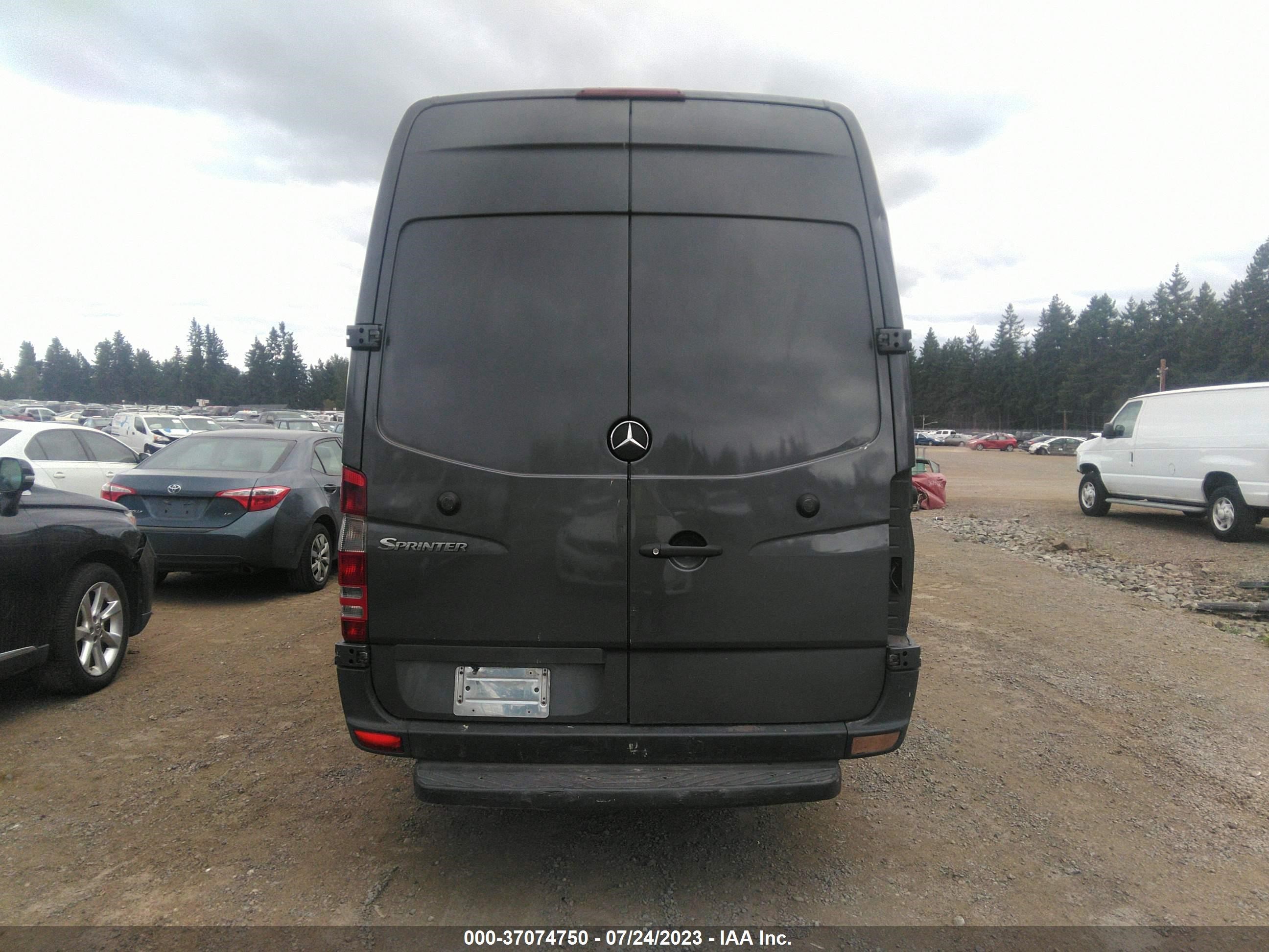 Photo 15 VIN: WD0PE845385279325 - DODGE SPRINTER 