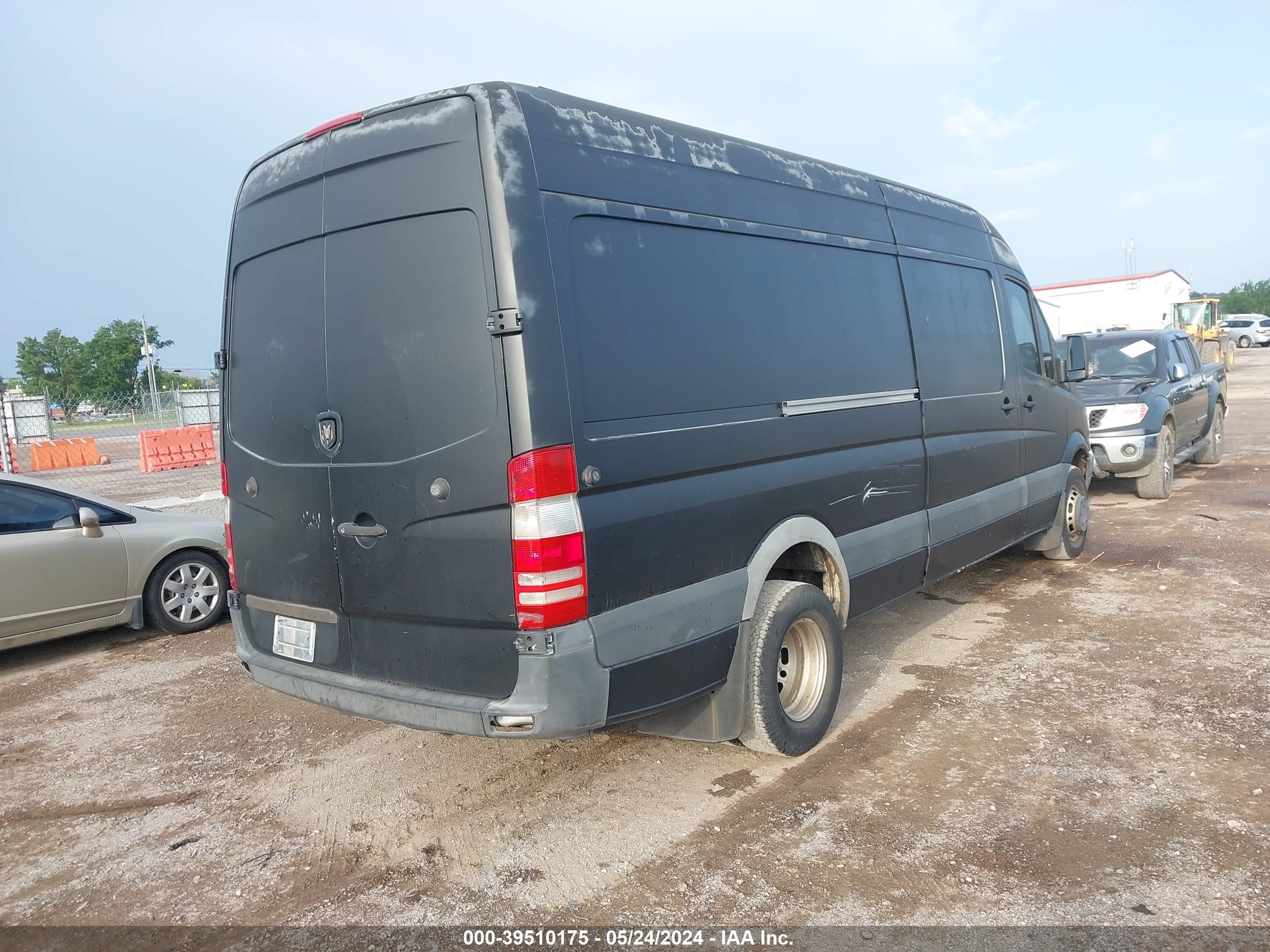 Photo 3 VIN: WD0PF145X85322367 - DODGE SPRINTER 