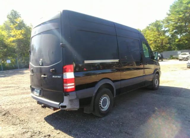 Photo 3 VIN: WD3PE7CC1C5677655 - MERCEDES-BENZ SPRINTER CARGO VANS 