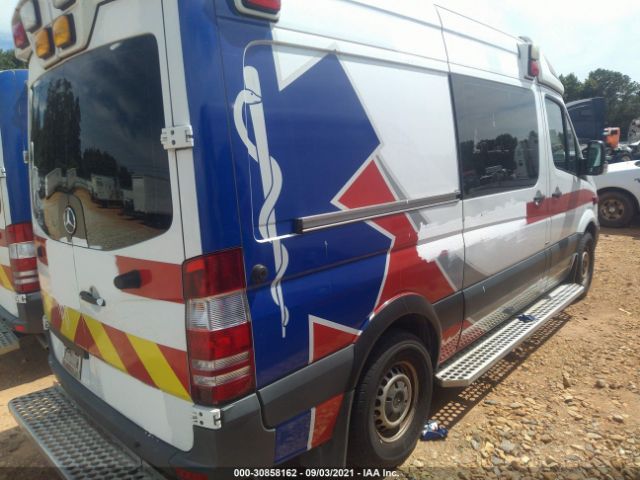 Photo 3 VIN: WD3PE7CC2F5989634 - MERCEDES-BENZ SPRINTER 2500 