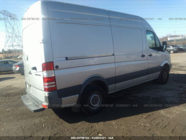 Photo 3 VIN: WD3PE7CC7B5517505 - MERCEDES-BENZ SPRINTER CARGO VANS 