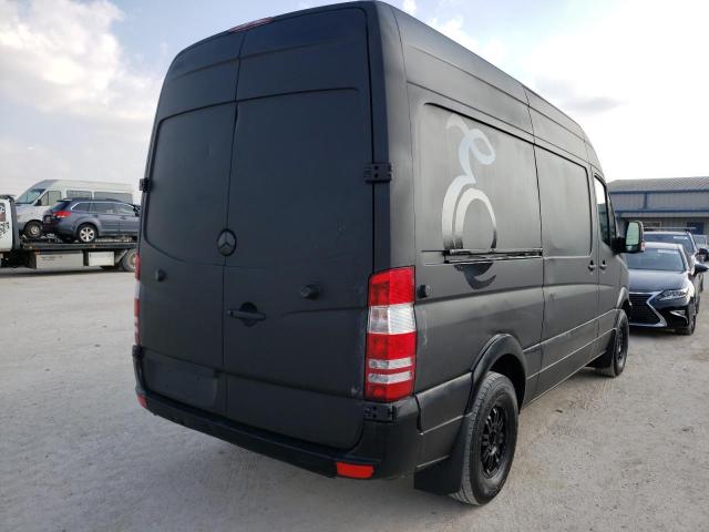 Photo 3 VIN: WD3PE7CC9C5625867 - MERCEDES-BENZ SPRINTER 2 