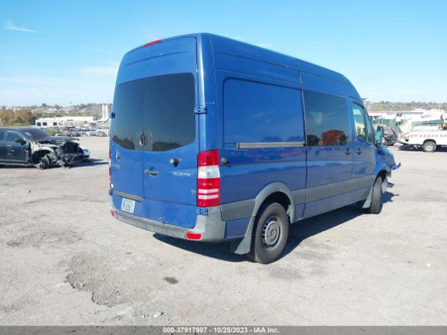 Photo 3 VIN: WD3PE7CC9C5696471 - MERCEDES-BENZ SPRINTER CARGO VANS 