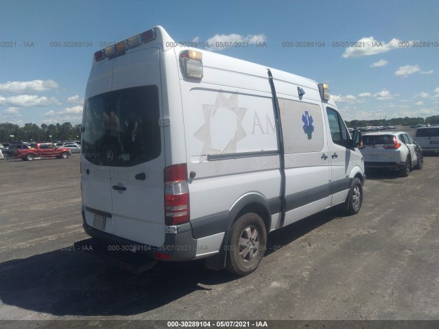 Photo 3 VIN: WD3PE7CCXB5565435 - MERCEDES-BENZ SPRINTER CARGO VANS 