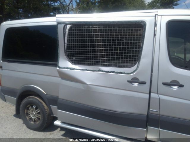 Photo 5 VIN: WD3PE7CCXC5720387 - MERCEDES-BENZ SPRINTER CARGO VANS 