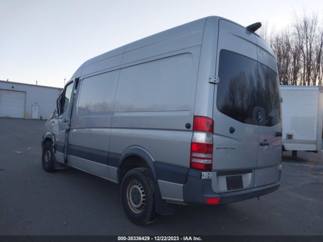 Photo 2 VIN: WD3PE7CD0HP410723 - MERCEDES-BENZ SPRINTER 2500 