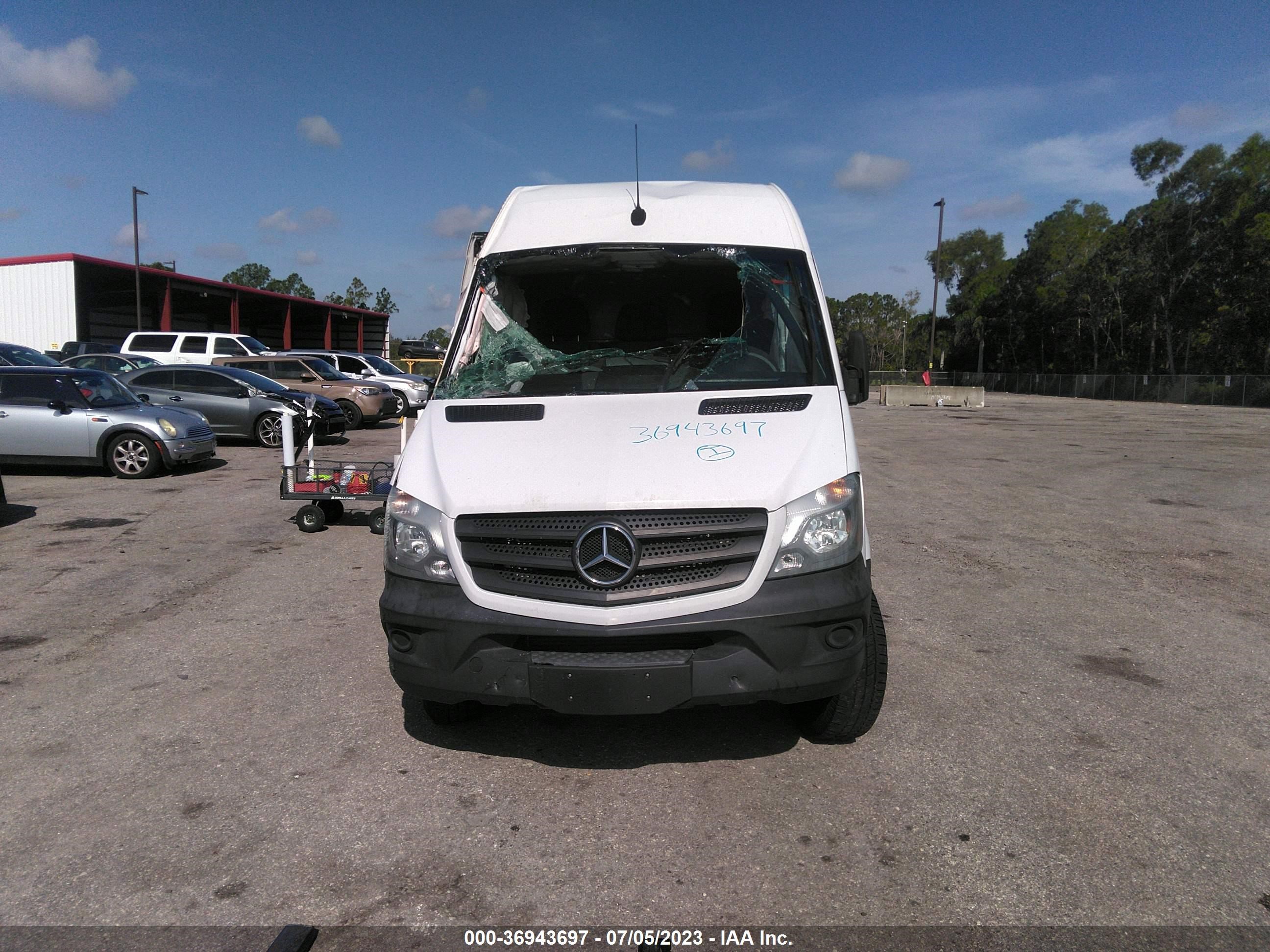 Photo 11 VIN: WD3PE7CD0HP569905 - MERCEDES-BENZ SPRINTER 